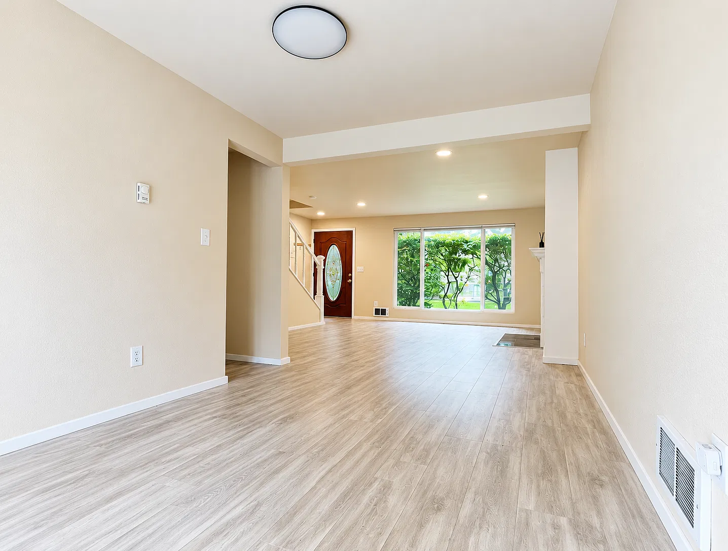 2 bed, 1080 sqft, $2,750 — Photo 4