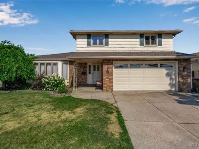 69 Lackawanna Ave, Sloan, NY, 14212