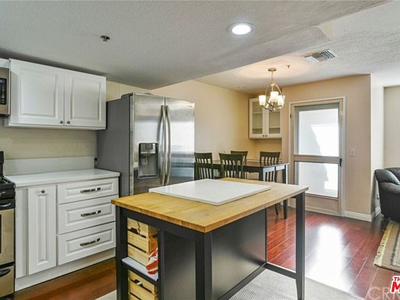 3rd image of 422 Hawthorne St APT 5