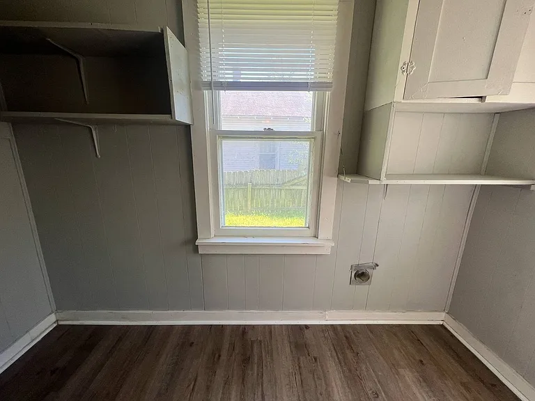 120 S Patterson Ave — Photo 10