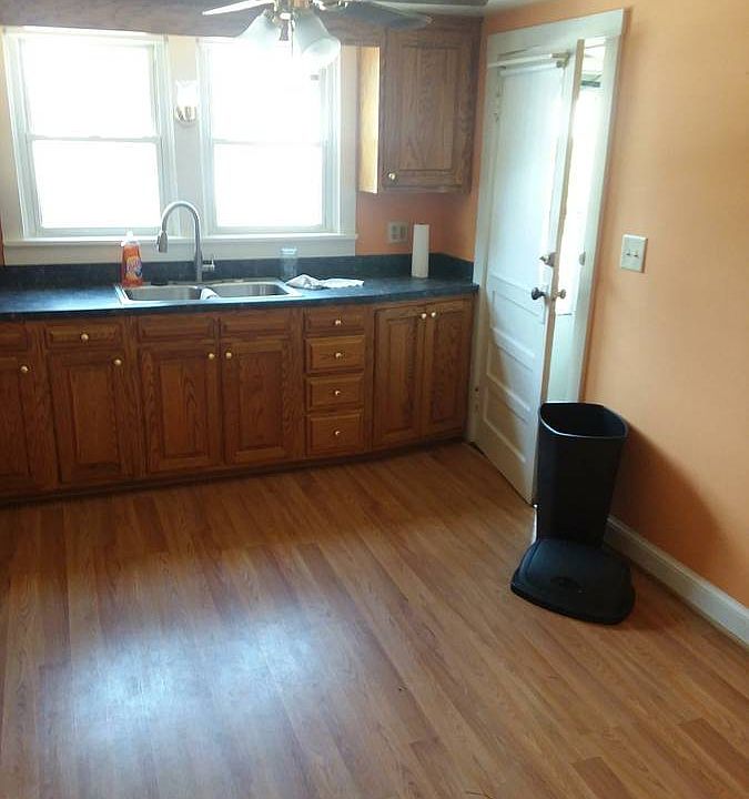 1st image of 7 Brown Ave