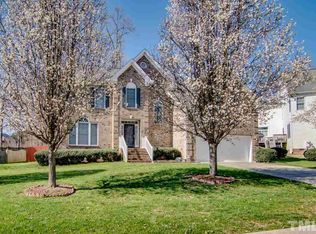 1621 Crystal Creek Dr, Durham, NC 27712