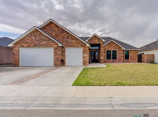 2113 E Highwood Ave, Hobbs, NM 88240