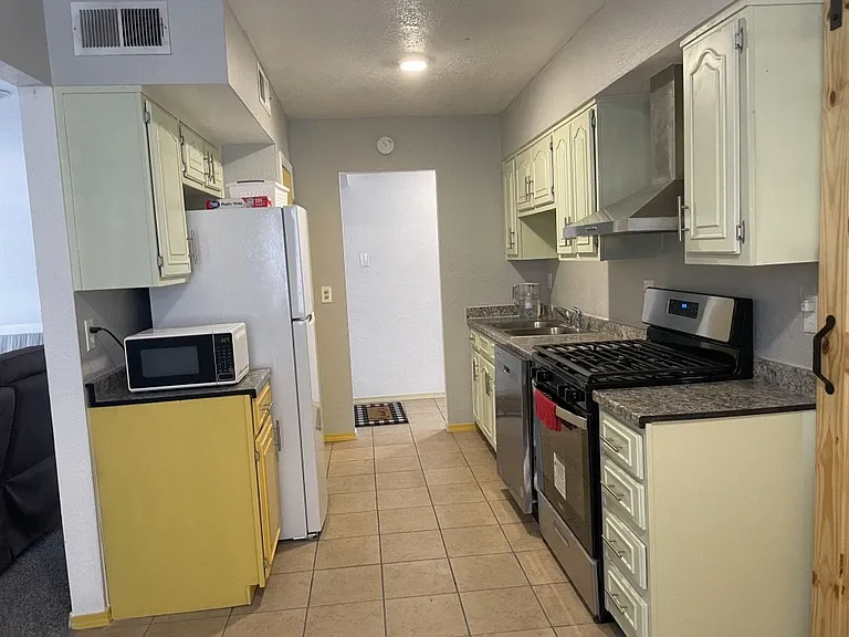 10604 Fieldrock Ct — Photo 23