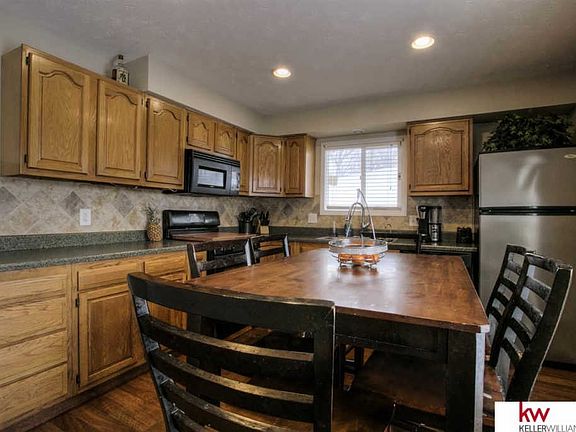 3rd image of 8006 Terry Dr