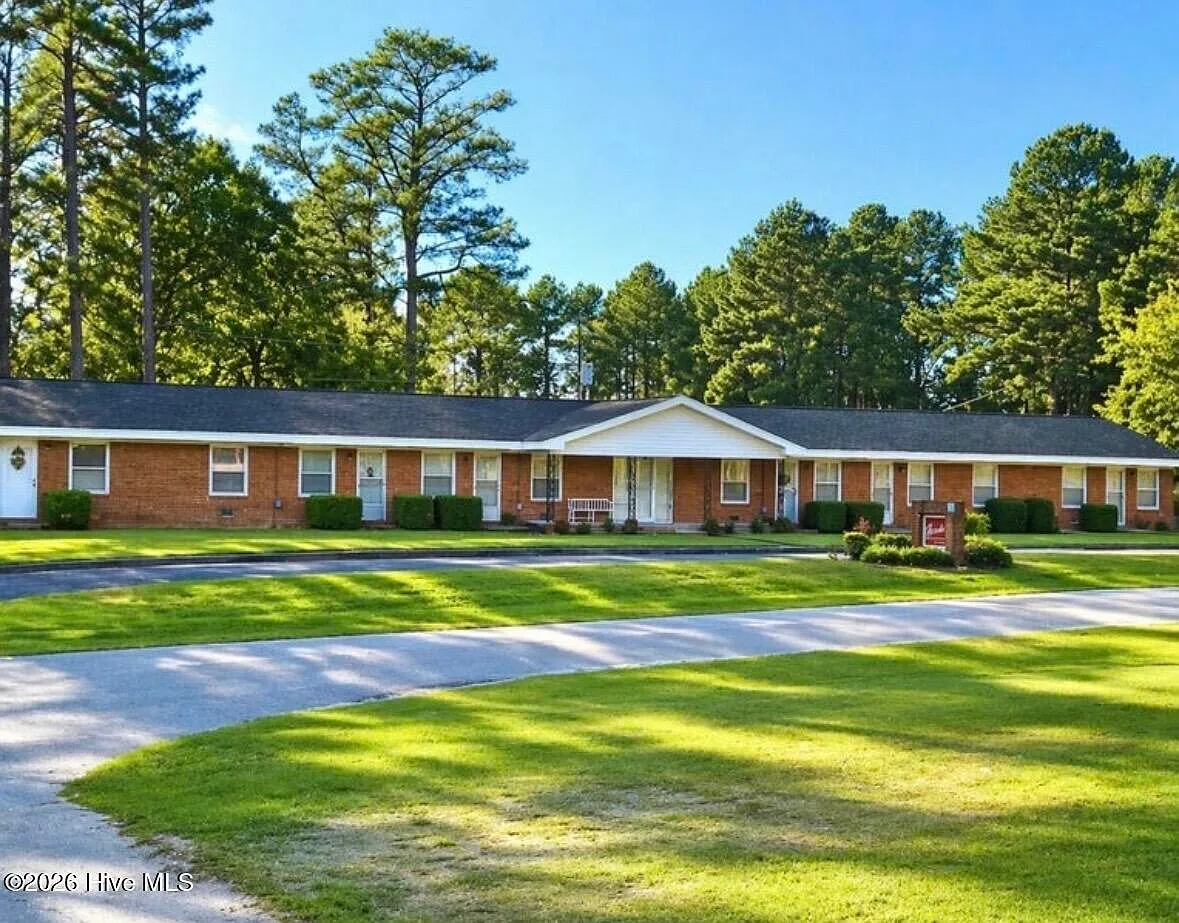 1 bed, 1.0 bath, $850 — Photo 1