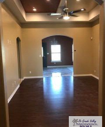 5th image of 7015 Lago Vista Blvd