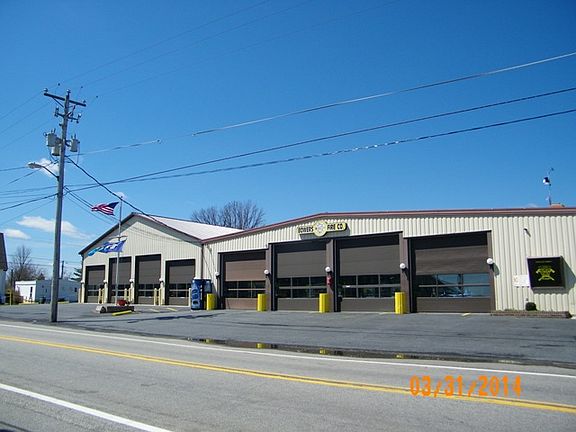 3rd image of 104 N Bayshore Dr