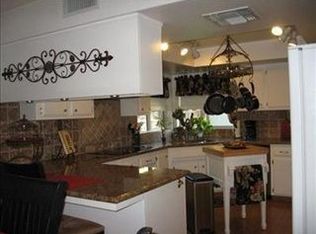 6004 Willow Grove Ln, Bakersfield, CA