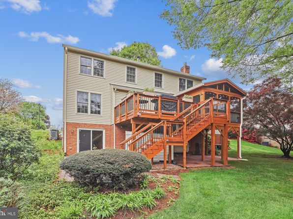 6302 Windward Dr, Burke, VA 22015