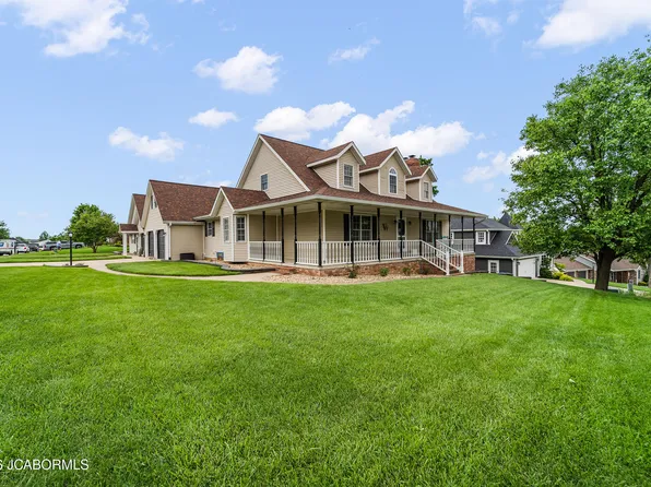 4924 Woods Xing, Jefferson City, MO 65109