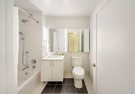 5th image of 70 Pine St APT 1504