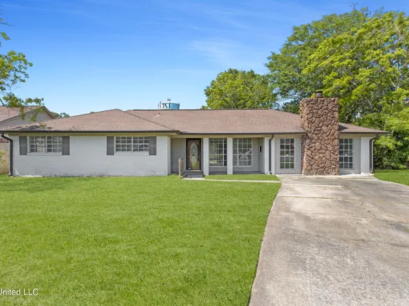 848 Carolee Cir, Biloxi, MS 39532