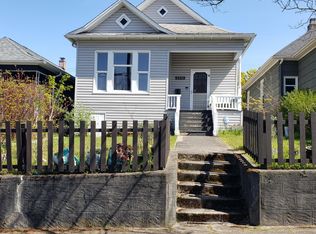 2416 Queen Anne Ave N, Seattle, WA 98109