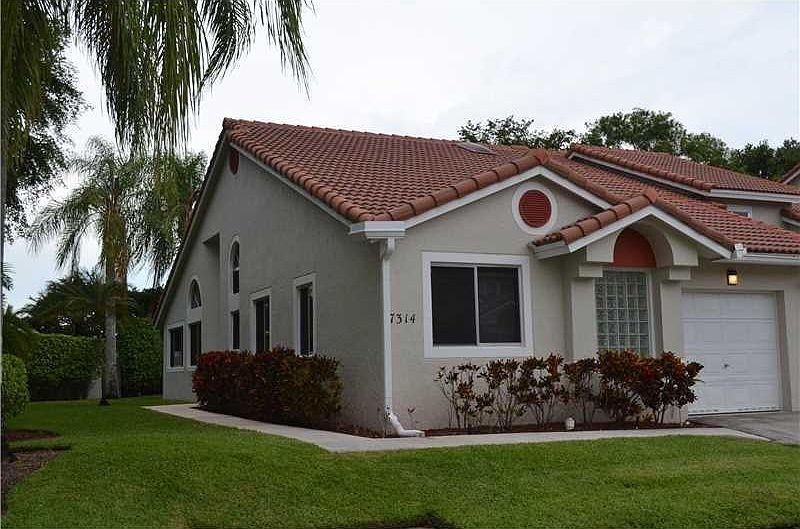 1st image of 7314 Pinewalk Dr S