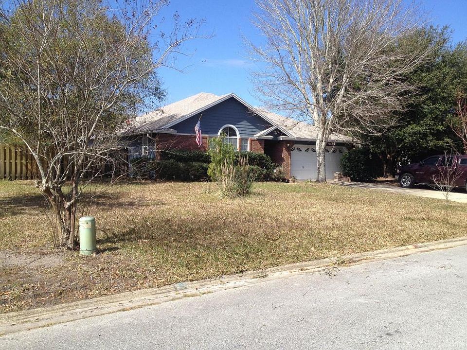 2nd image of 184 Village Green Ave