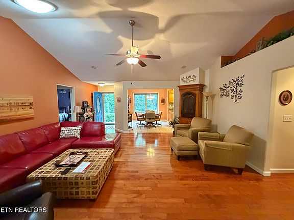 5th image of 174 Cromwell Ln