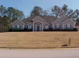 2404 Waterford Dr, Valley, AL 36854