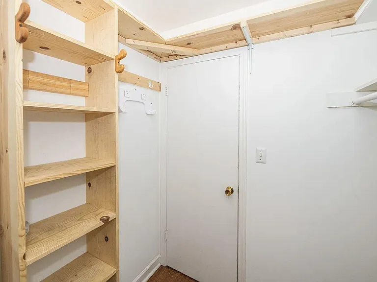 1003 Argyle St #4A — Photo 12