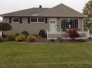13604 Crestway Dr, Brookpark, OH 44142