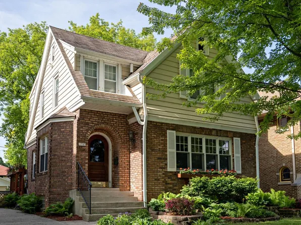 1705 East Marion STREET, Milwaukee, WI 53211