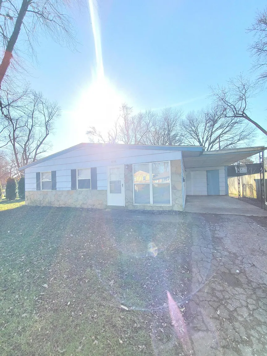 4691 Janis Dr photo 1