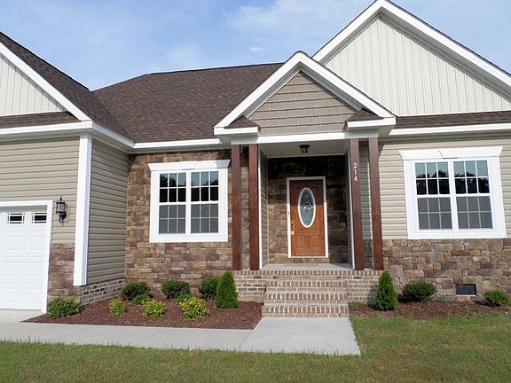 3rd image of 214 Willowbrook Dr