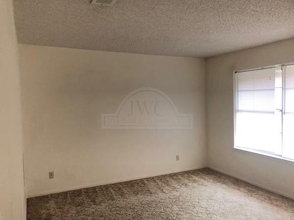 3rd image of 1205 Wales Dr Unit B