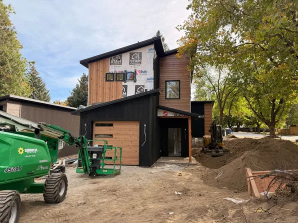 902 E Hastings Ave, Coeur D Alene, ID 83814