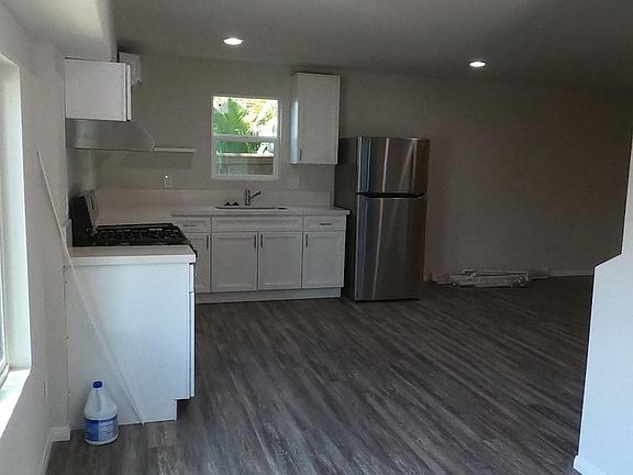 2nd image of 613 Claire Ave