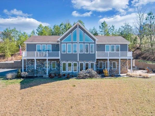 439 Gardner Farm Rd, Appomattox, VA 24522