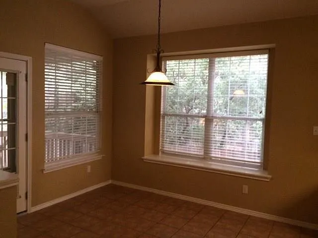 401 Warm Moon Cv — Photo 9