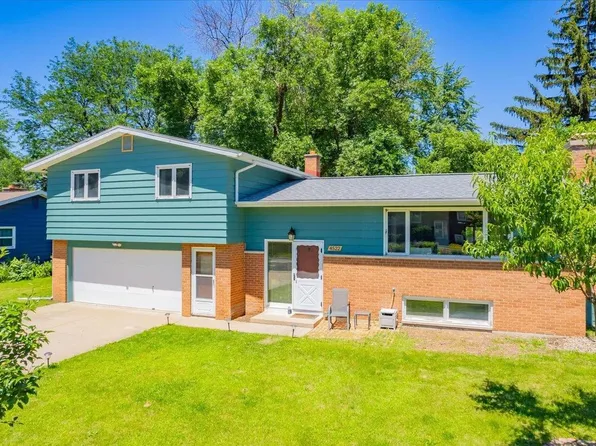 4522 Aztec Trail, Fitchburg, WI 53711