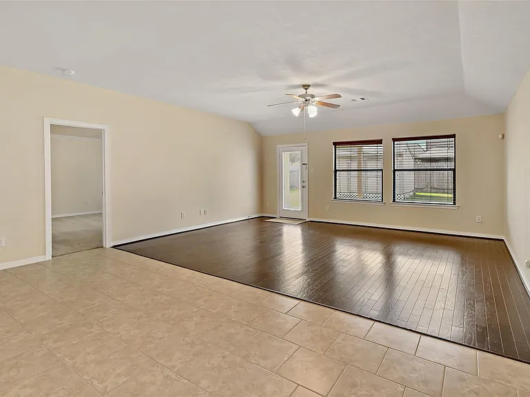 3308 Southern Grove Ln — Photo 15