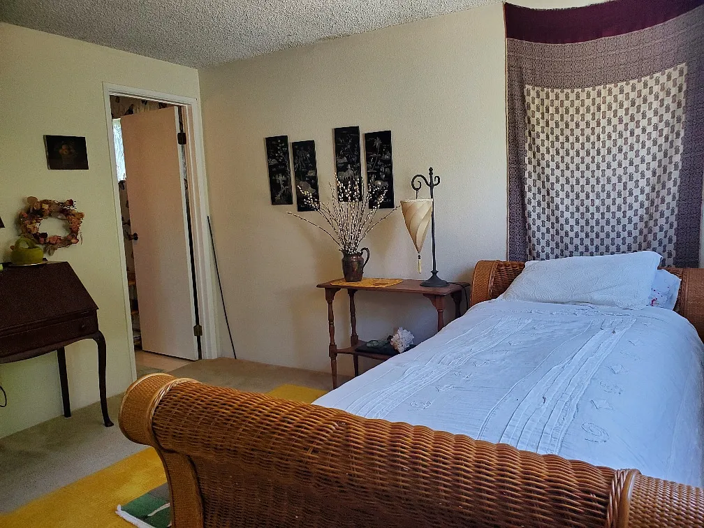 3 bed, 1340 sqft, $850 — Photo 3