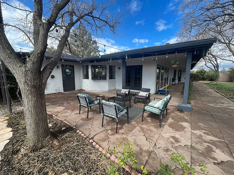 2046 Piccadilly Ln — Photo 33