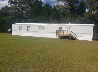 186 Tiffany Cir, Spring Lake, NC 28390