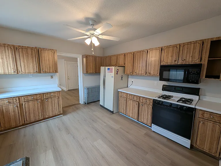 57 Ferry St #1 — Photo 34