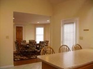 204 W Clay St, New Buffalo, MI 49117