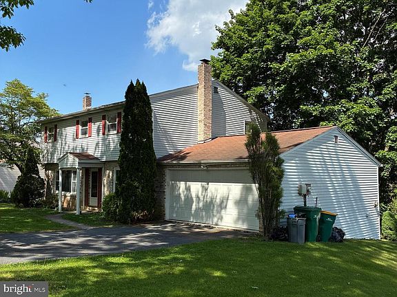 3rd image of 504 Spring House Rd