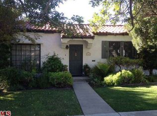 8401 Holy Cross Pl, Los Angeles, CA 90045