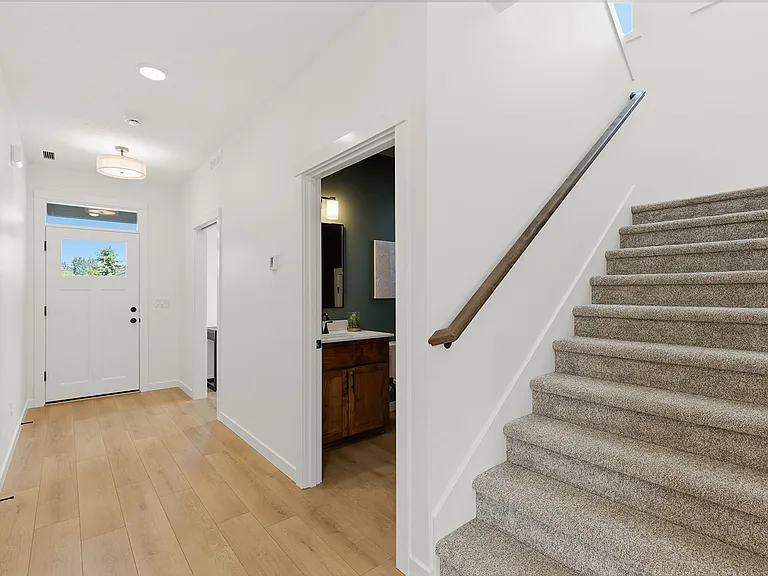 5007 NE 71st St — Photo 28