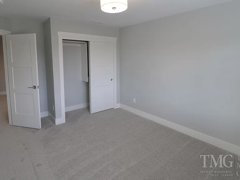 10816 NE 119th Pl — Photo 8