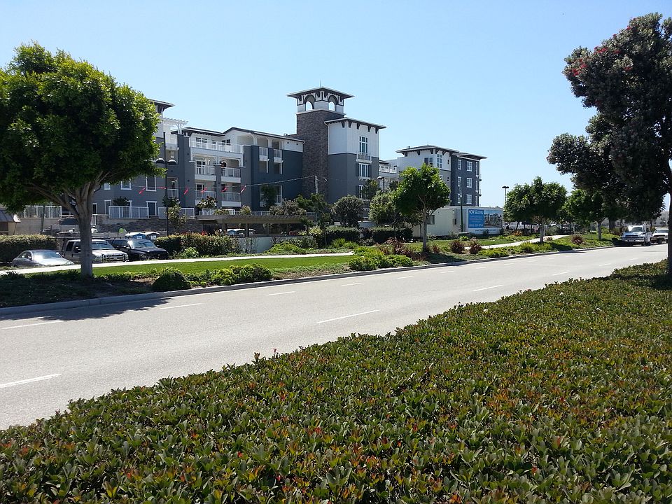 Building Photo 3