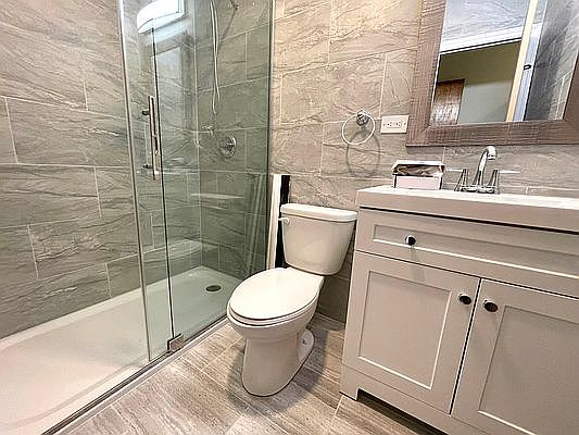 1st image of 34-22 Crescent St #6