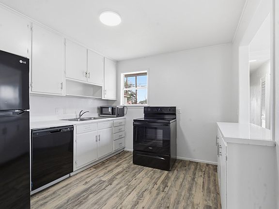 5th image of 3811 Cedar Spring Dr