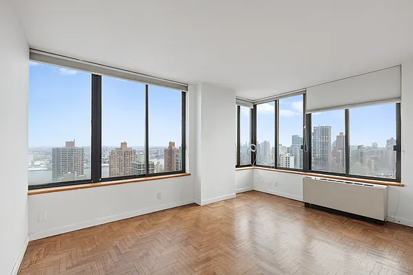 Rented by Corcoran | media 24