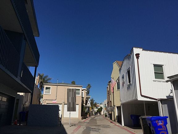 3rd image of 826 Ensenada Ct