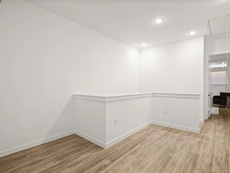 4901 Springdale Rd #101 — Photo 25