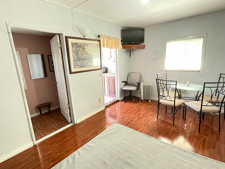 7908 Corbin Ave #A — Photo 10